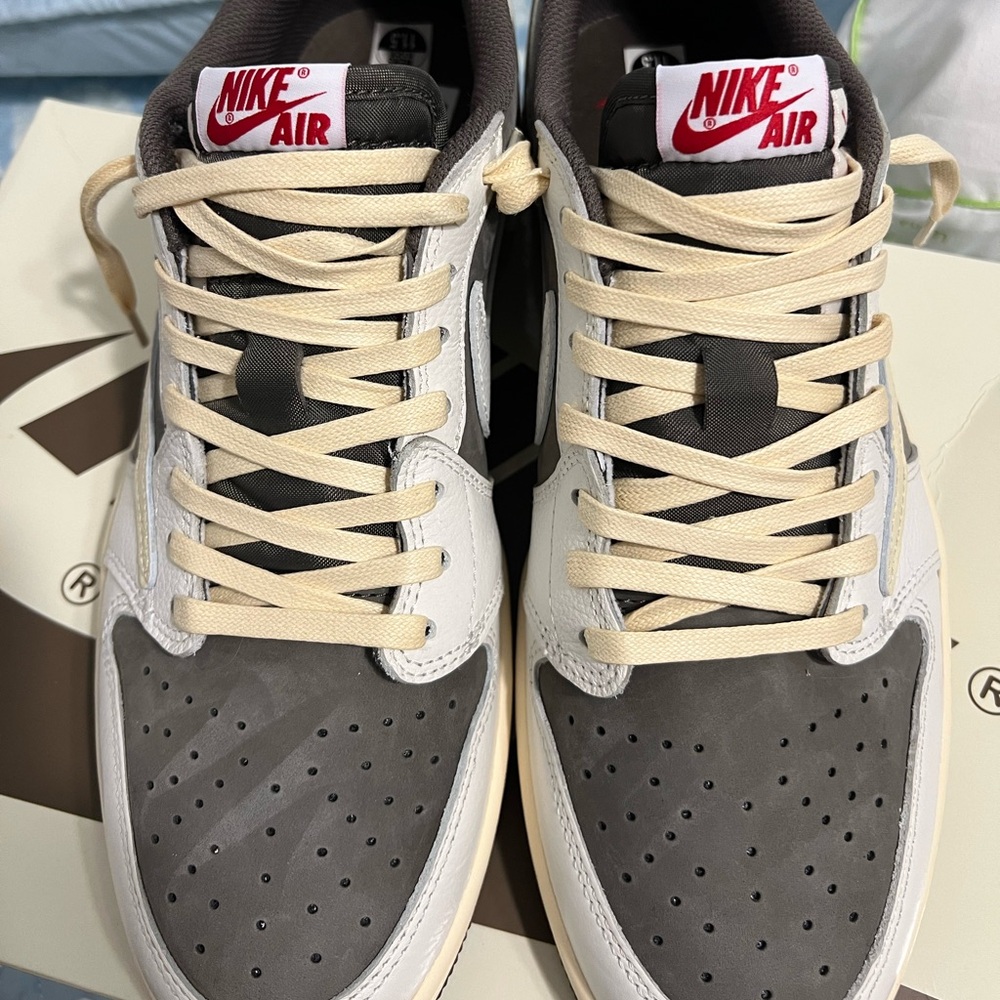 Travis Scott Reverse Mocha (DS)
